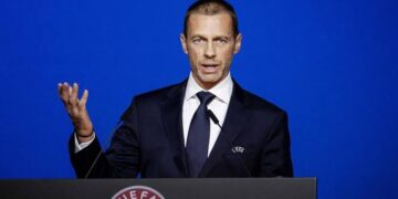 Presidente de la UEFA: “Tenemos un plan para acabar sin público en los estadios”