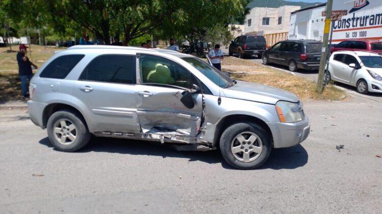 Dos lesionados en choque