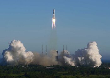 Falla nave espacial de China y se desintegra 