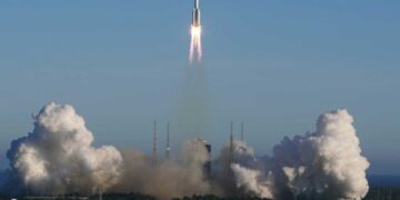 Falla nave espacial de China y se desintegra 