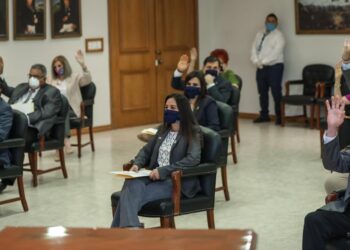 Piden licencia  dos regidoras en Nuevo Laredo