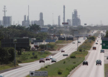 Analizan proceso de normalización de economía y educación en México