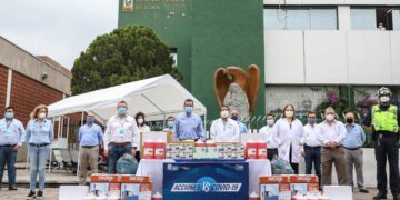 Donan funcionarios de Nuevo Laredo  insumos al Hospital del IMSS