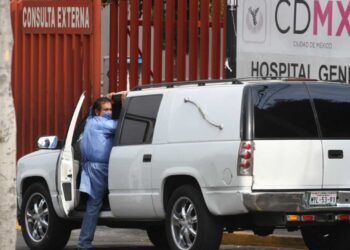 78% de mexicanos muertos por Covid vivían en zonas contaminadas