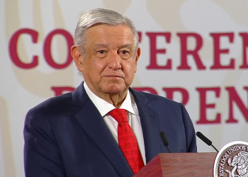 Sector Salud no está rebasado, “Ya se ve la luz al final del tunel”: AMLO