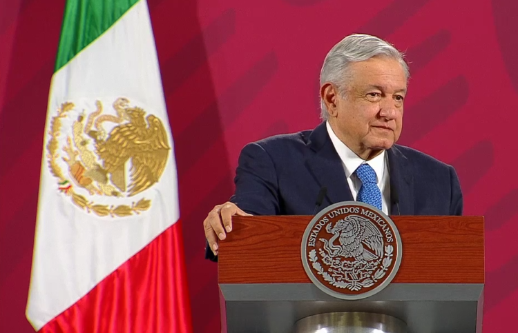 Exsecretarios de Salud dejaron ‘cementerio de hospitales’: AMLO