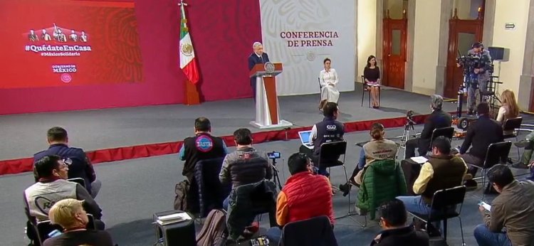 López Obrador pide disculpas tras decir que médicos buscan enriquecerse