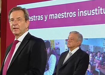 Maestros son certeza en tiempos de incertidumbre: Esteban Moctezuma