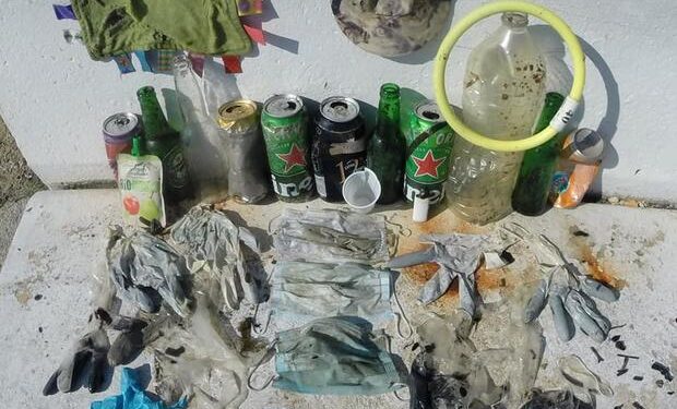 Mascarillas y guantes ensucian el lecho del mar Mediterráneo