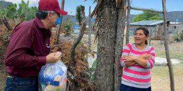 Lleva Senador Américo Villarreal apoyos a población de zona rural