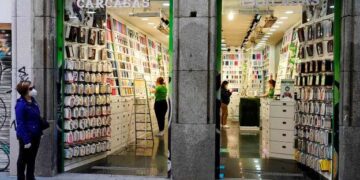 Prosigue reapertura en España, a excepción de Madrid y Barcelona