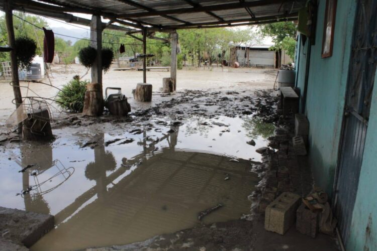 Tromba azota Tula y daña ejido