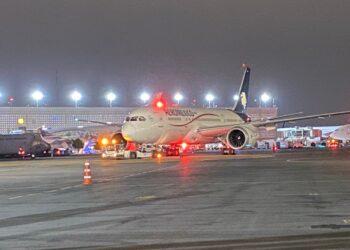 Llega onceavo vuelo con 16 toneladas de insumos médicos para el ISSSTE e el Insabi