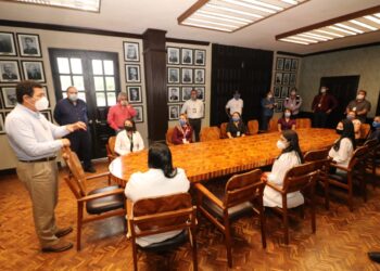 Reconoce alcalde de Matamoros a profesionales de la salud