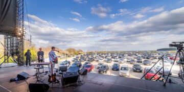 “Conciertos para asistentes en auto”: los nuevos conciertos en tiempos de COVID-19