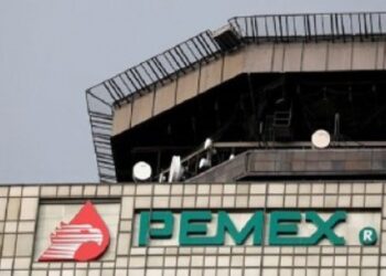 Pemex registra 128 muertos y 984 casos de COVID-19