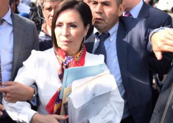 Juez ordena hacer prueba de COVID-19 a Rosario Robles