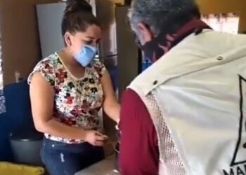 Empresarios victorenses apoyan con comida a familias