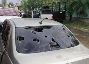 Granizo rompe parabrisas de autos en Valles, San Luis Potosí