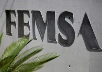 SAT le tumba 8 mil 790 mdp a FEMSA