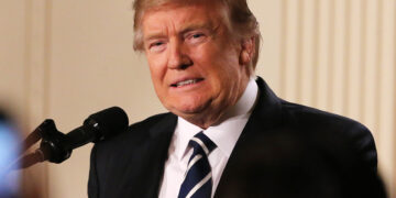 Trump confirma que toma hidroxicloroquina para prevenir COVID-19