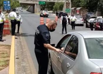 Confiscan 143 autos en Zacatecas; conductores ignoran Hoy no Circula
