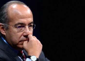 México investigaría a Calderón solo si la gente lo pide en consulta: AMLO