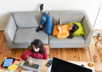 ¿Por qué se pasa el tiempo volando en cuarentena?