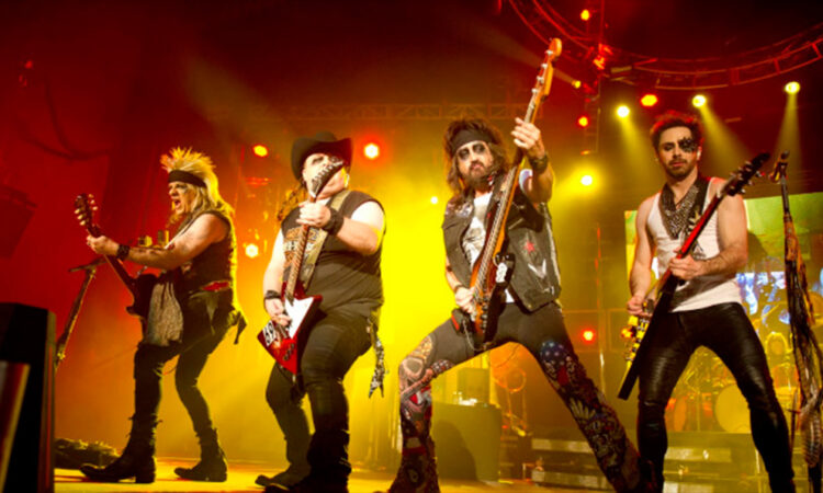 Moderatto anuncia innovador concierto desde tu automóvil