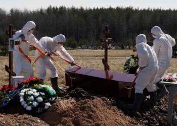 Rusia vuelve a registrar más de 10 mil nuevos casos diarios de COVID-19