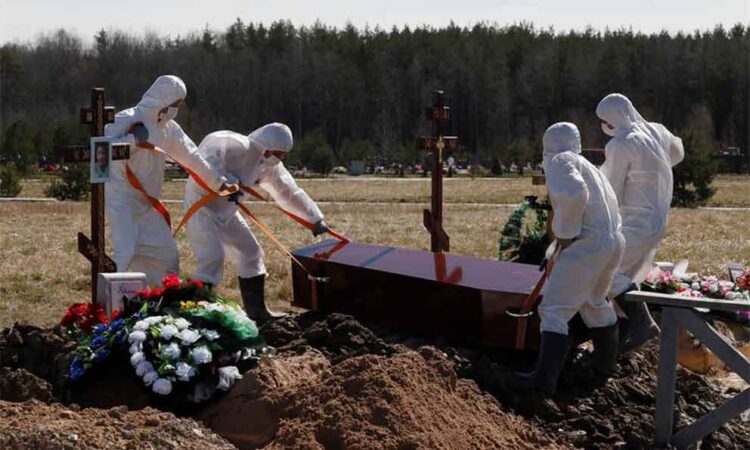 Rusia vuelve a registrar más de 10 mil nuevos casos diarios de COVID-19