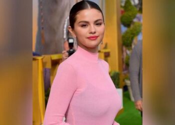 Selena Gomez graba programa de cocina durante confinamiento