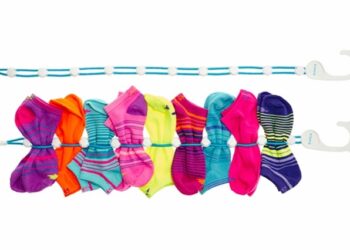 Crean asegurador de calcetas para evitar que se pierdan en la lavadora