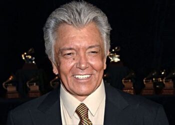 Alberto Vázquez arrepentido de haber fumado por décadas