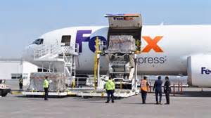 Llega a México segundo vuelo con ventiladores de EUA