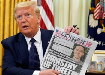 Trump firma orden ejecutiva contra las redes sociales