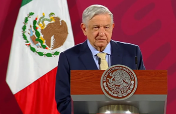 La economía de México ‘tocó fondo y va para arriba’ afirma AMLO 