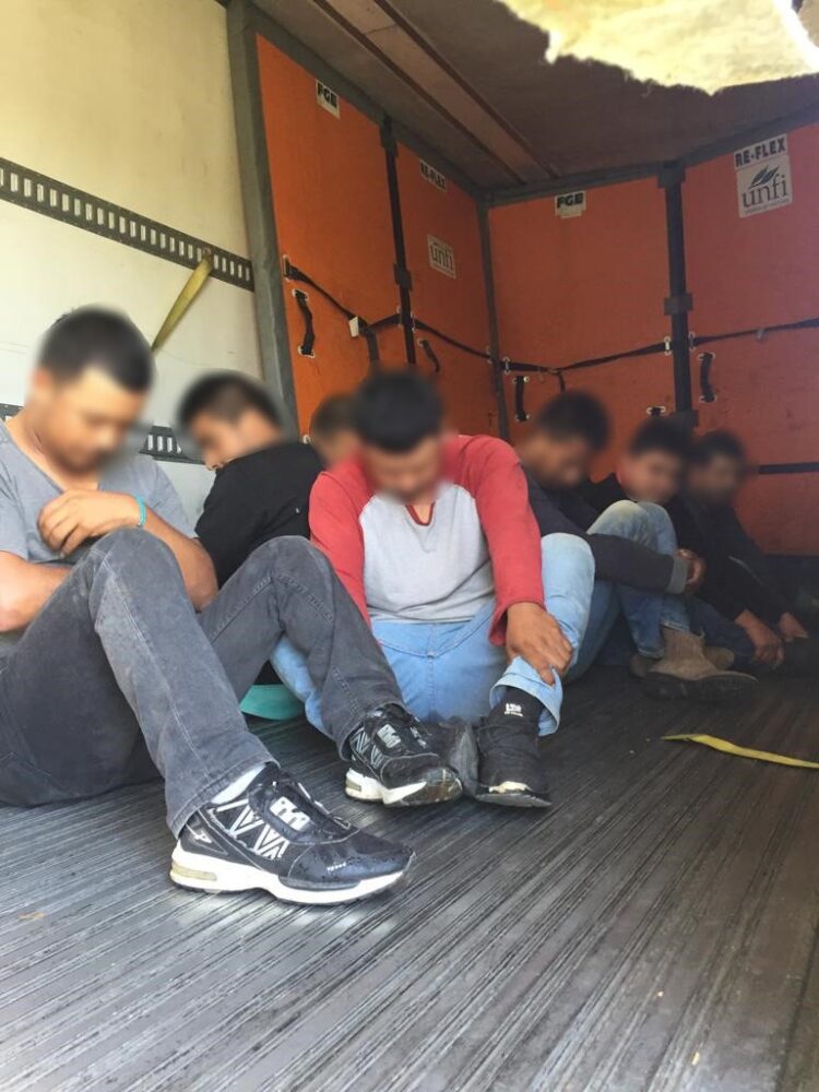 Capturan a otro grupo de 28 mexicanos indocumentados