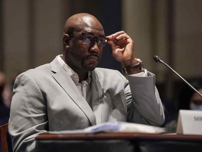 ‘Hagan cambios’, pide hermano de Floyd ante el Congreso