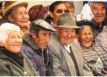 Adelantarán cuatro meses pensión para los adultos mayores