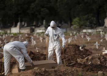 Brasil supera 40 mil muertos y 800 mil contagios por coronavirus