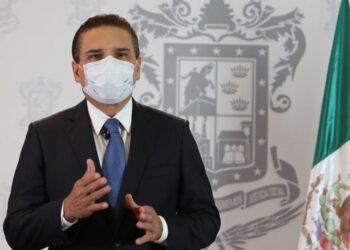 Exhorta Silvano al Presidente a reconectar luz en millones de hogares