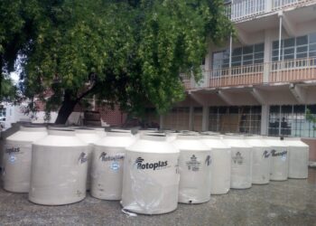 Subsidia Congregación  Mariana Trinitaria A.C. mil tinacos en Victoria 