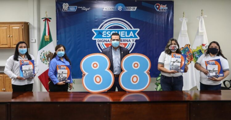 Equipa ‘Mi Escuela Digna’  3 kínder y 1 supervisión