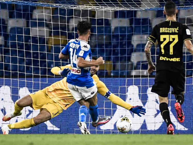 Nápoles consigue su pase a la final de la Copa Italia