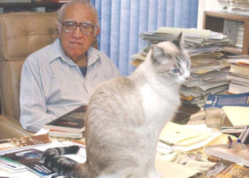 Recuerdan al escritor y periodista Carlos Monsiváis en 10 aniversario luctuoso