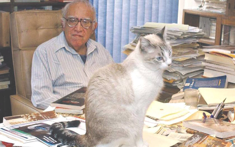 Recuerdan al escritor y periodista Carlos Monsiváis en 10 aniversario luctuoso