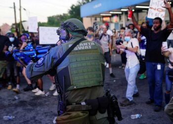 Condena Putin ‘caos y disturbios’ en protestas en EU