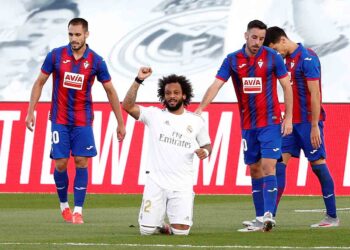 Real Madrid triunfa 3-1 en su regreso a la actividad