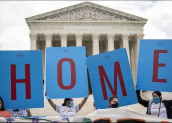 Con DACA, hijos de mexicanos se quedan en EU